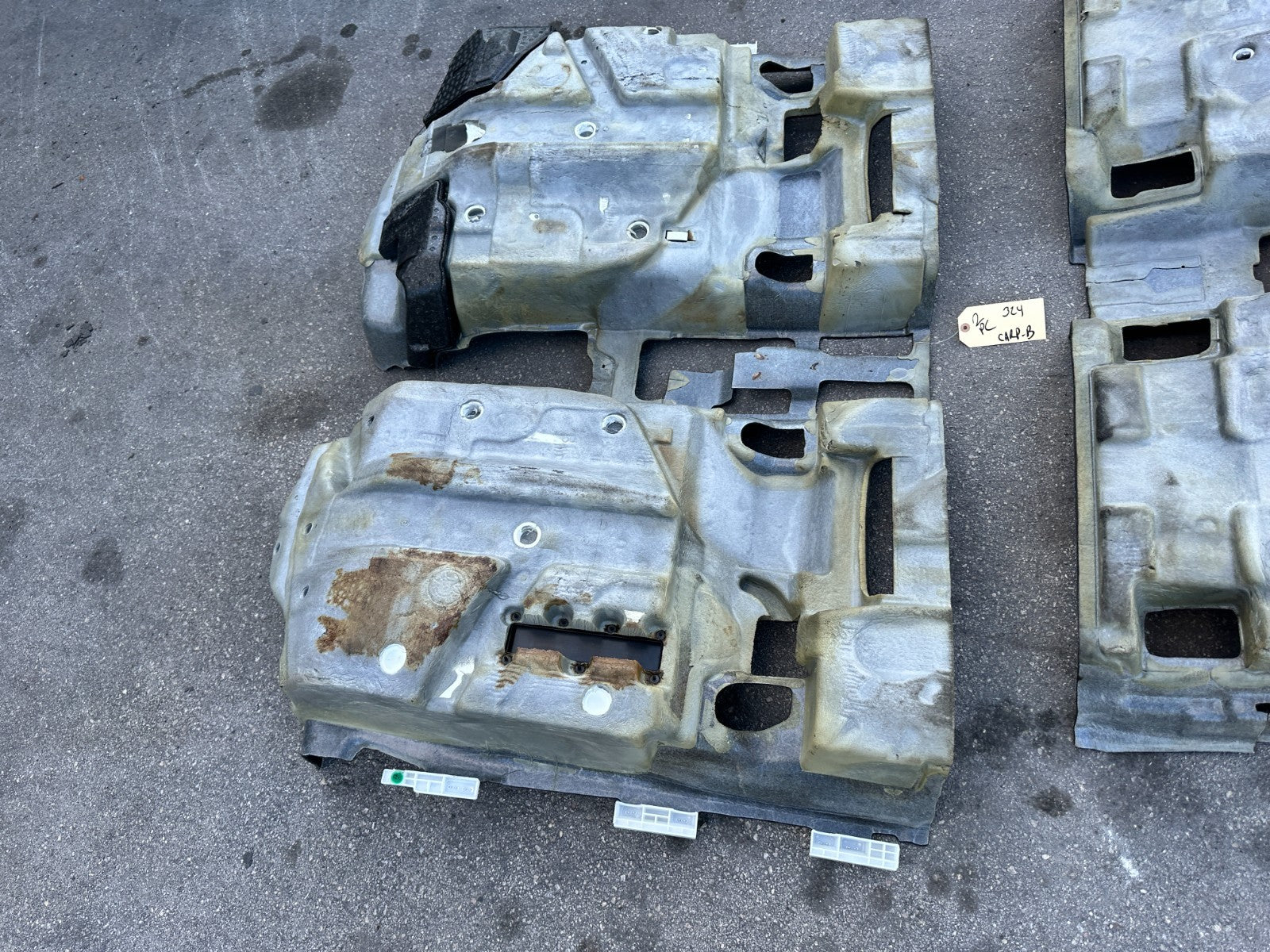 18 22 HONDA ACCORD 1.5L   CARPET   FRONT AND REAR PORTION   COMPLETE   OEM #32415