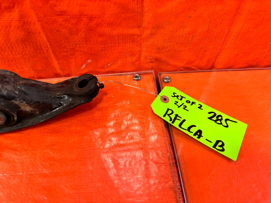 99 00 HONDA CIVIC SI EM1   LEFT AND RIGHT FRONT LOWER CONTROL ARMS   OEM #2851
