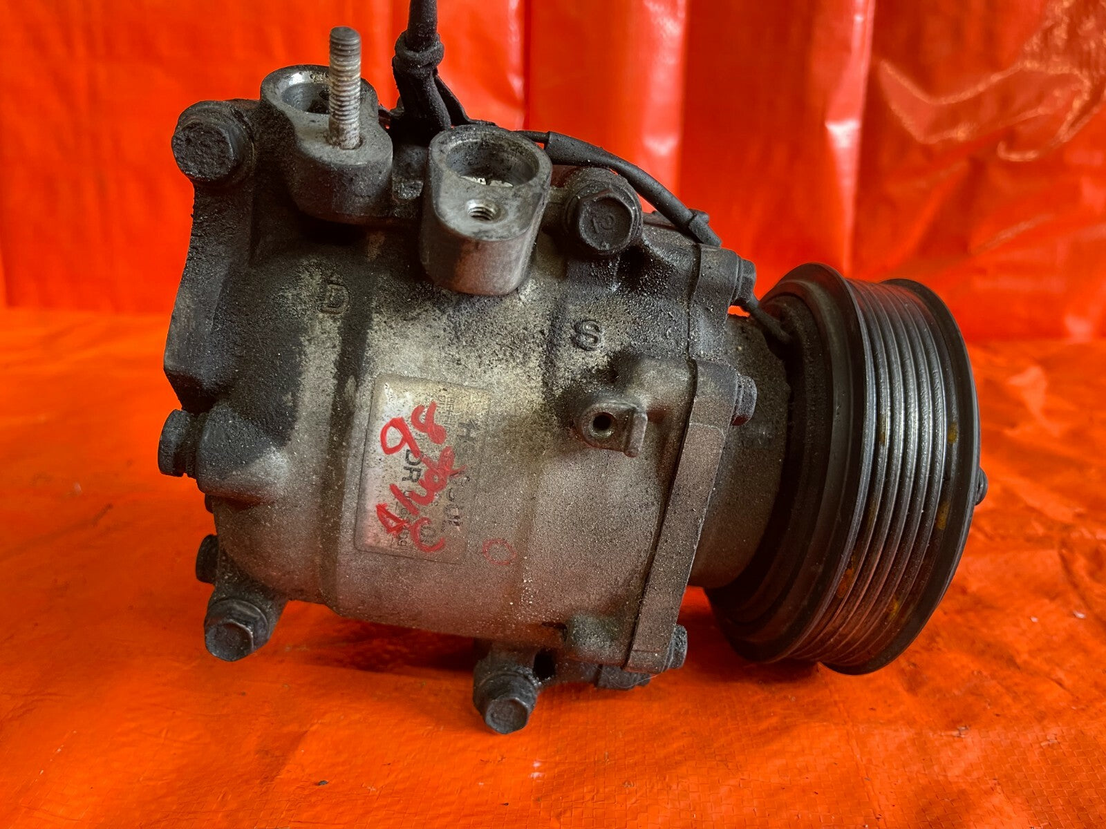 97 01 HONDA PRELUDE   HVAC AIR CONDITIONING AC COMPRESSOR W/ BOLTS   OEM FACTORY2