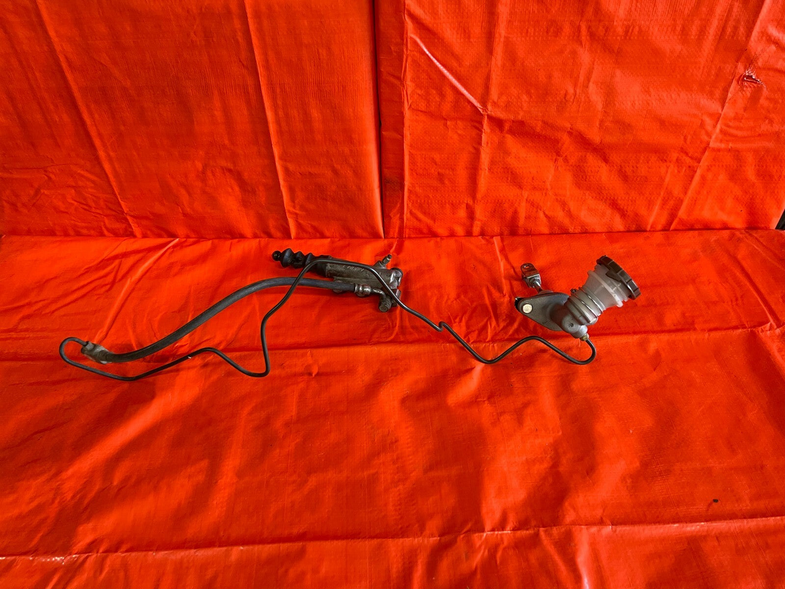 04 09 HONDA S2000   AP2   CLUTCH MASTER CYLINDER SLAVE CYLINDER & ALL LINES OEM0