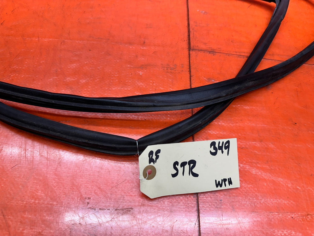 1994-2001 ACURA INTEGRA 2D PASSENGER RIGHT DOOR WEATHERSTRIP SEAL OEM #3494
