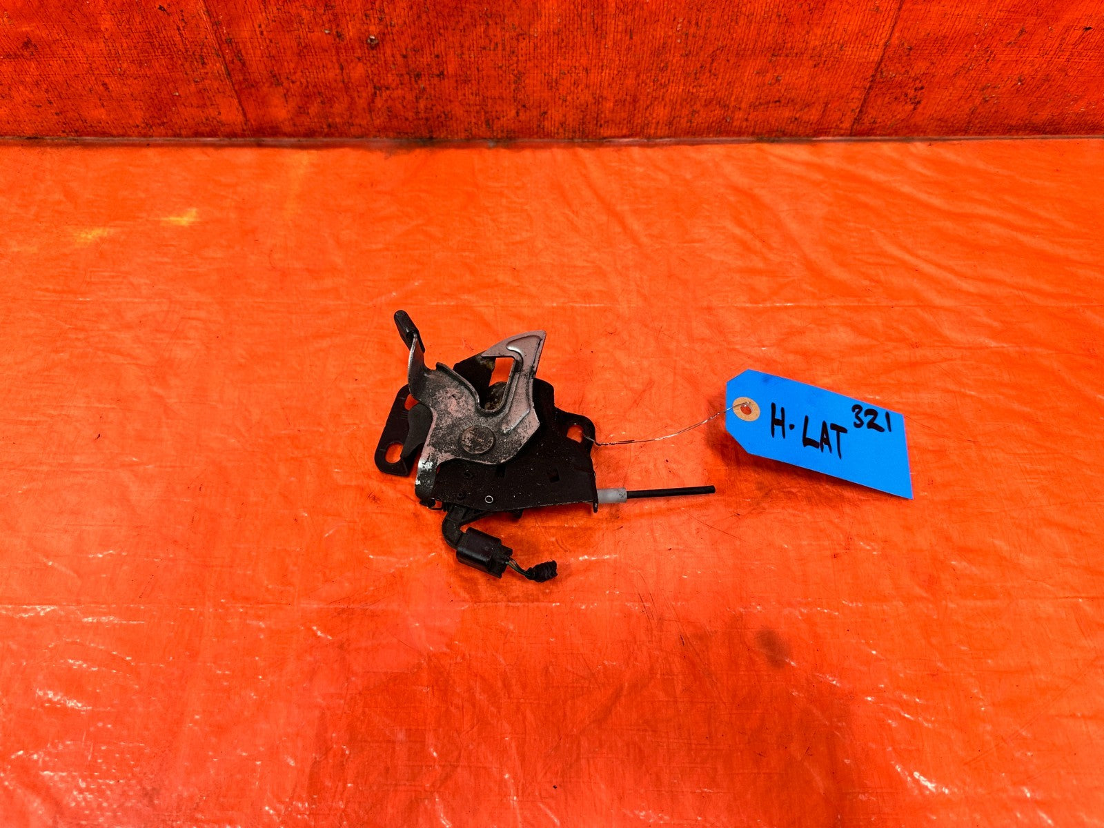 09 14 ACURA TSX   HOOD LATCH LOCKING MECHANISM LOCK   OEM FACTORY #3210