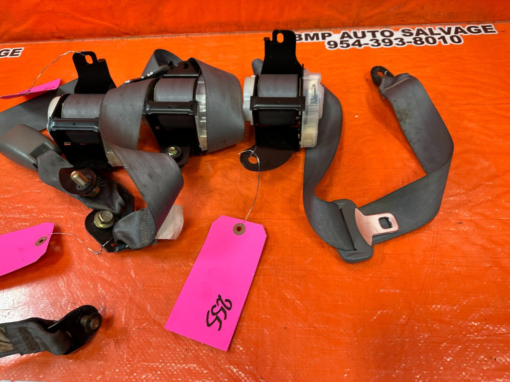 04 08 ACURA TSX   REAR SEAT BELT SET   LEFT & RIGHT SEAT BELTS   GRAY OEM #2556