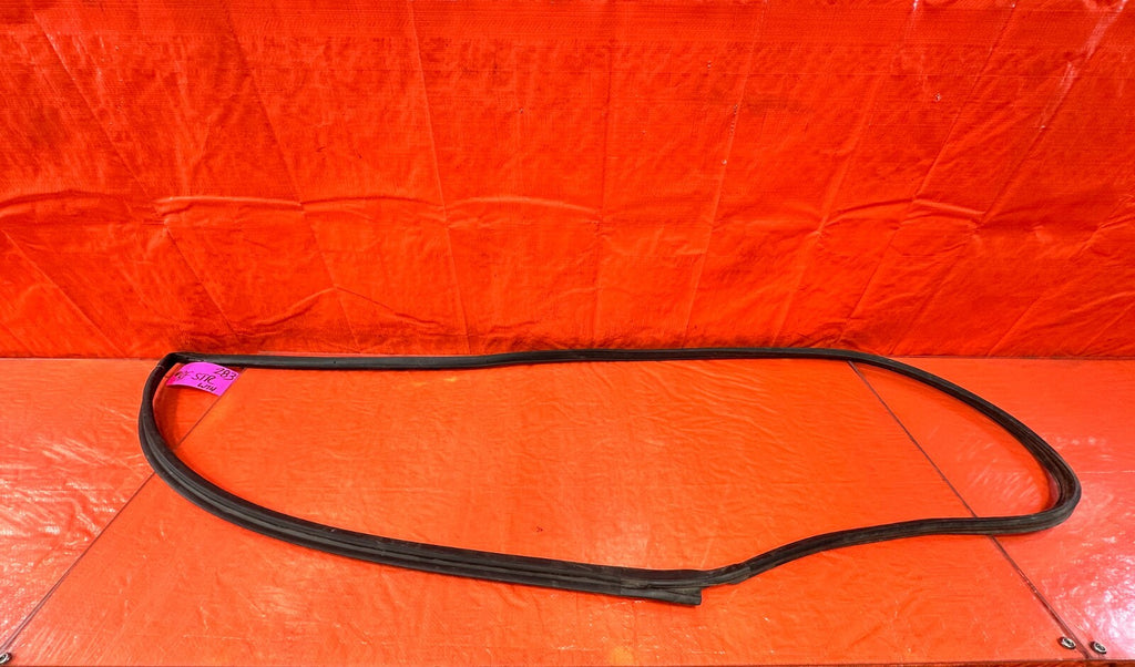 08 14 SUBARU IMPREZA WRX WAGON   PASSENGER RIGHT FRONT DOOR WEATHER STRIP GASKET0