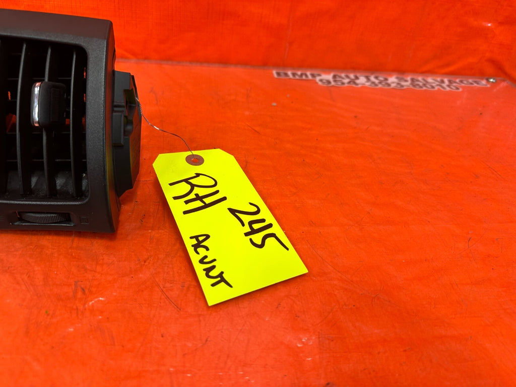 08 15 INFINITI G37 Q60 2D COUPE PASSENGER RIGHT AC AIR CONDITIONING VENT OEM 2454