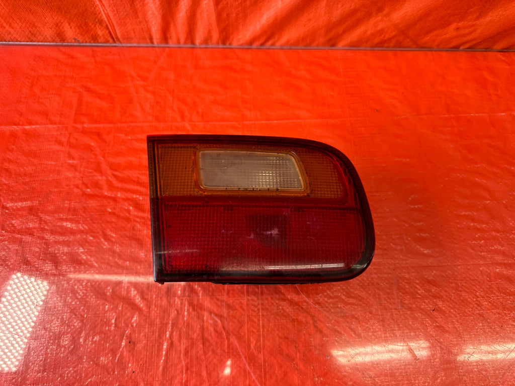 92 95 HONDA CIVIC   COUPE & SEDAN DRIVER LEFT TRUNK INNER TAIL LIGHT LAMP  OEM 10