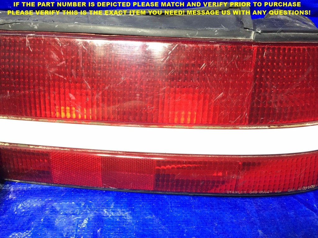OEM 1990 1991 MITSUBISHI ECLIPSE PASSENGER RIGHT TAIL LIGHT WHITE 043 8554 4