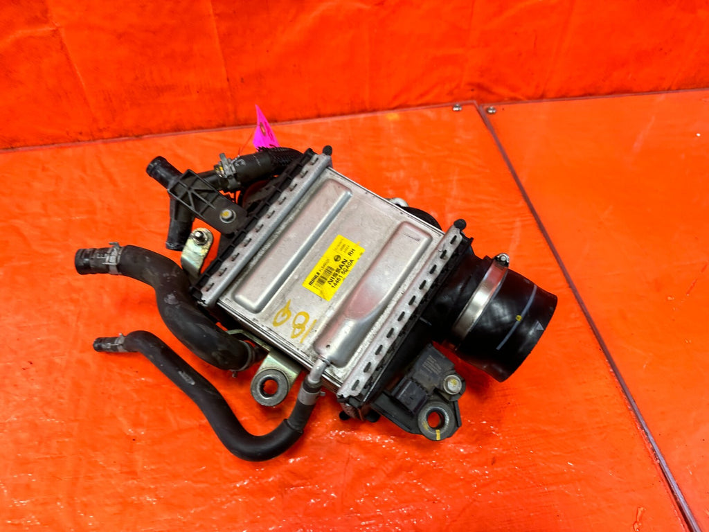 16 20 INFINITI Q50 & Q60   3.0L 300HP    RIGHT    INTERCOOLER   OEM #18Q4