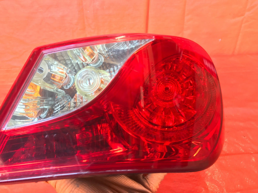 OEM 2012 2013 2014 HYUNDAI SONATA PASSENGER RIGHT OUTER TAIL LIGHT LAMP  .2