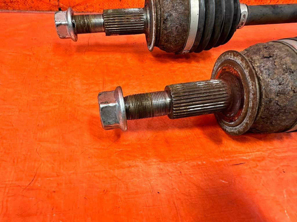 08 15 INFINITI G37 & Q60   LEFT & RIGHT   MANUAL STICK SHIFT AXLES   OEM #3295