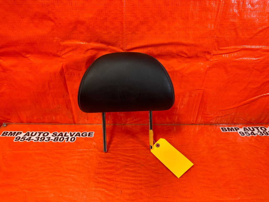 08 15 INFINITI G37 & Q60 2D COUPE   LEFT OR RIGHT FRONT SEAT   HEAD REST OEM 2480