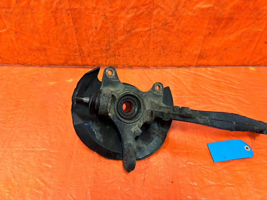 92 95 HONDA CIVIC   EX MODEL   PASSENGER RIGHT FRONT SPINDLE KNUCKLE HUB   3279