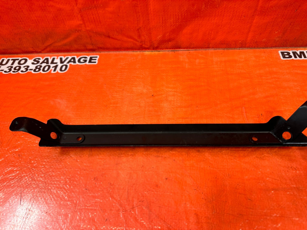 2004 04 NISSAN 350Z   MOUNTING BRACKET   OEM FACTORY OE #2626