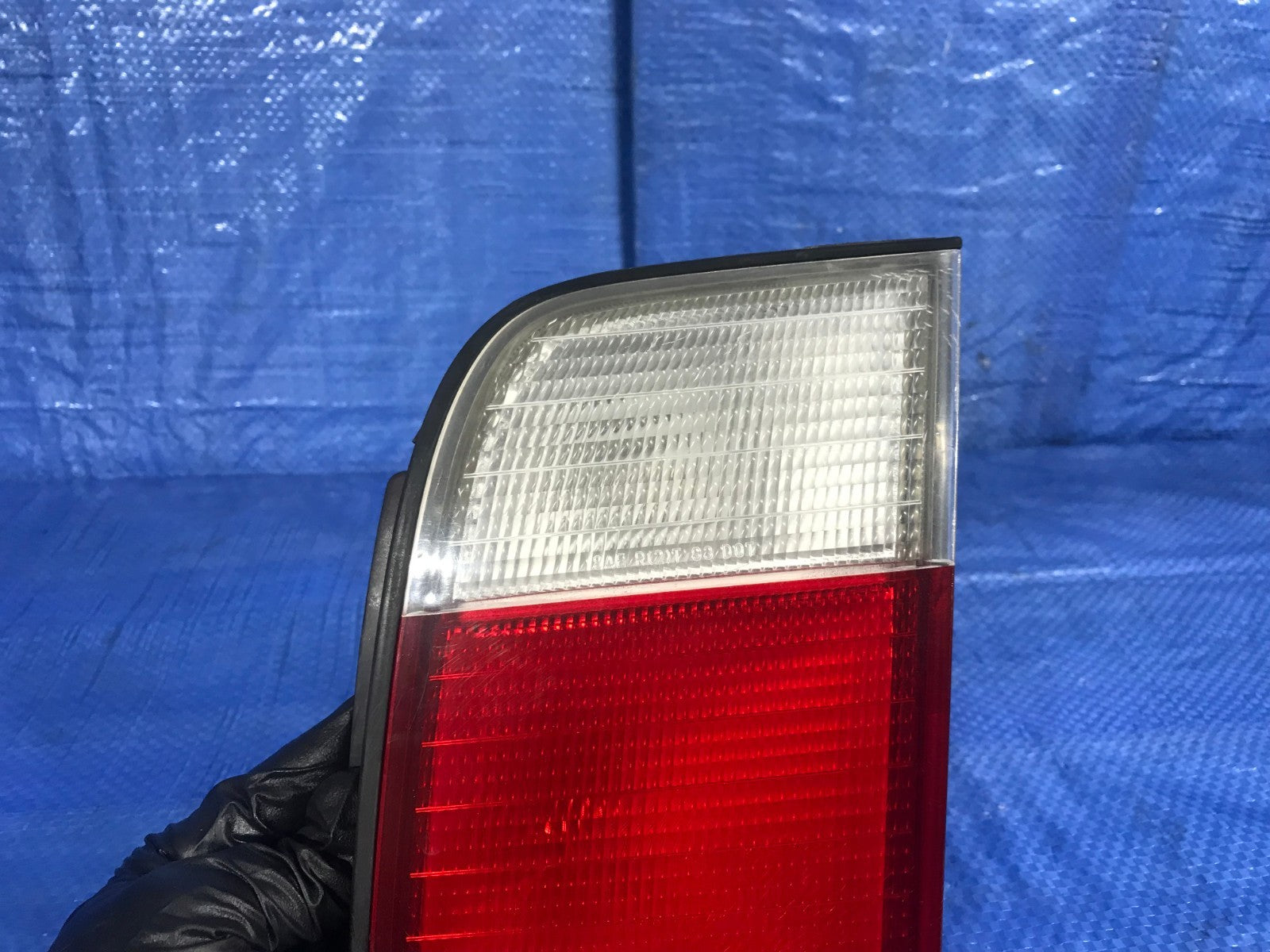 OEM 1996 HONDA ACCORD EX SEDAN 4D   PASSENGER RIGHT INNER  TAIL LIGHT LAMP R RH2