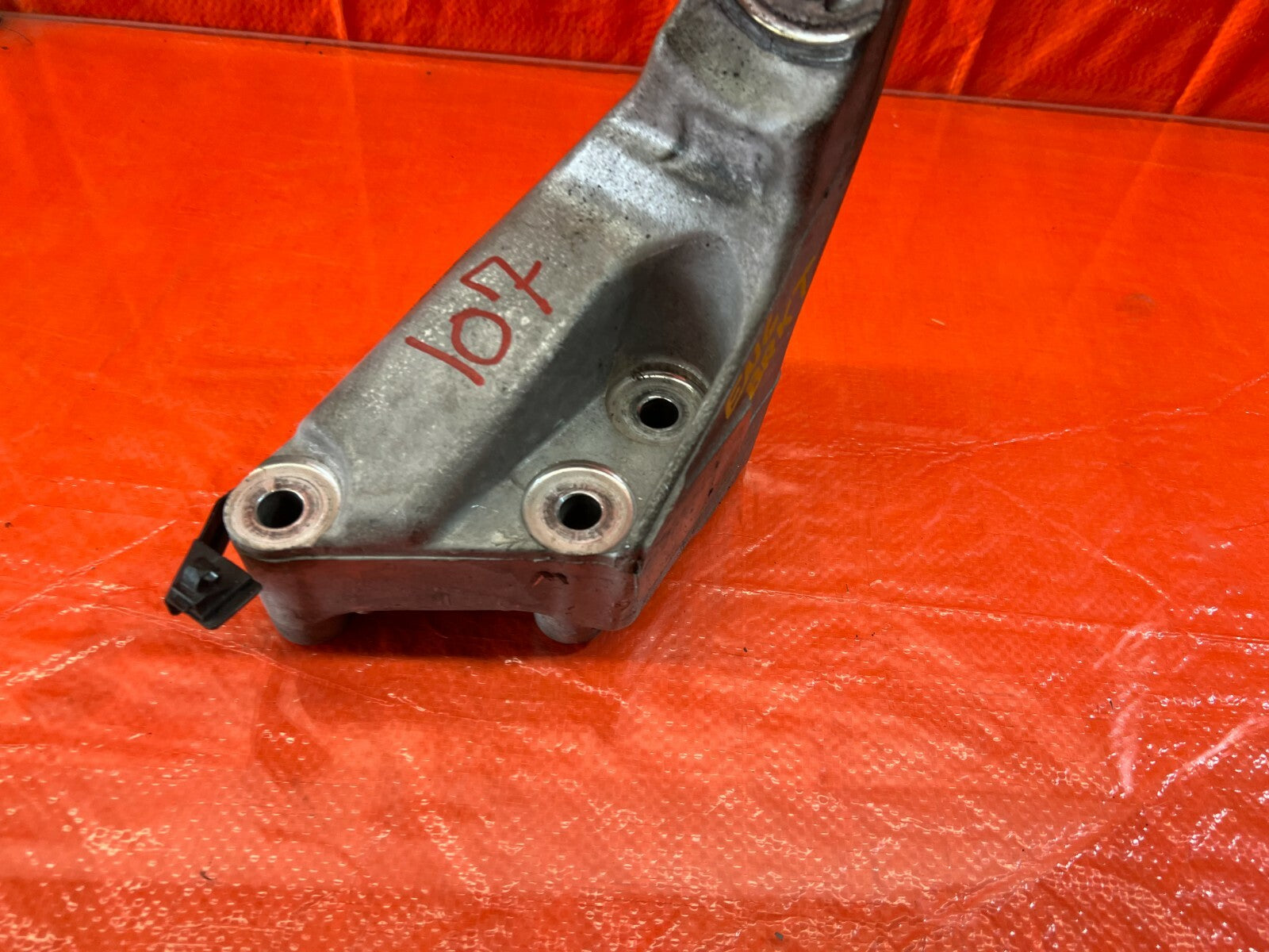 04 08 ACURA TL   ALUMINUM ENGINE MOTOR MOUNT BRACKET   REAR   OEM FACTORY #1074