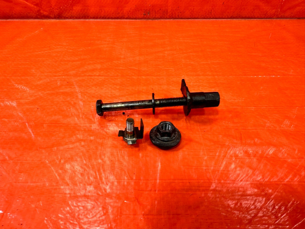 97 01 HONDA PRELUDE   AUTOMATIC TRANSMISSION SHIFTER BOLTS HARDWARE OEM 2635