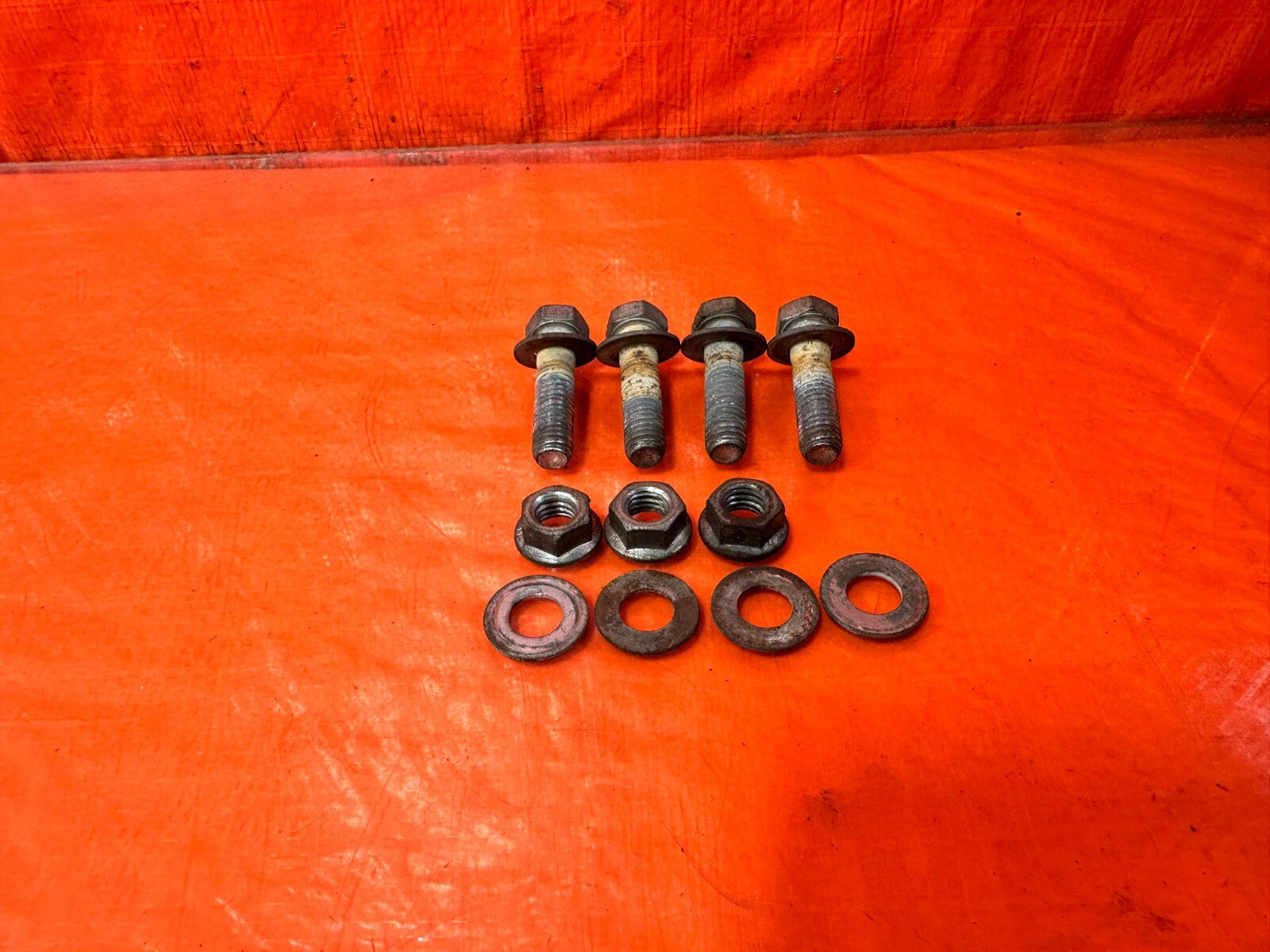 17 20 INFINITI Q60   TURBO TURBOCHARGER MANIFOLD PIPE BOLTS   OEM #2890
