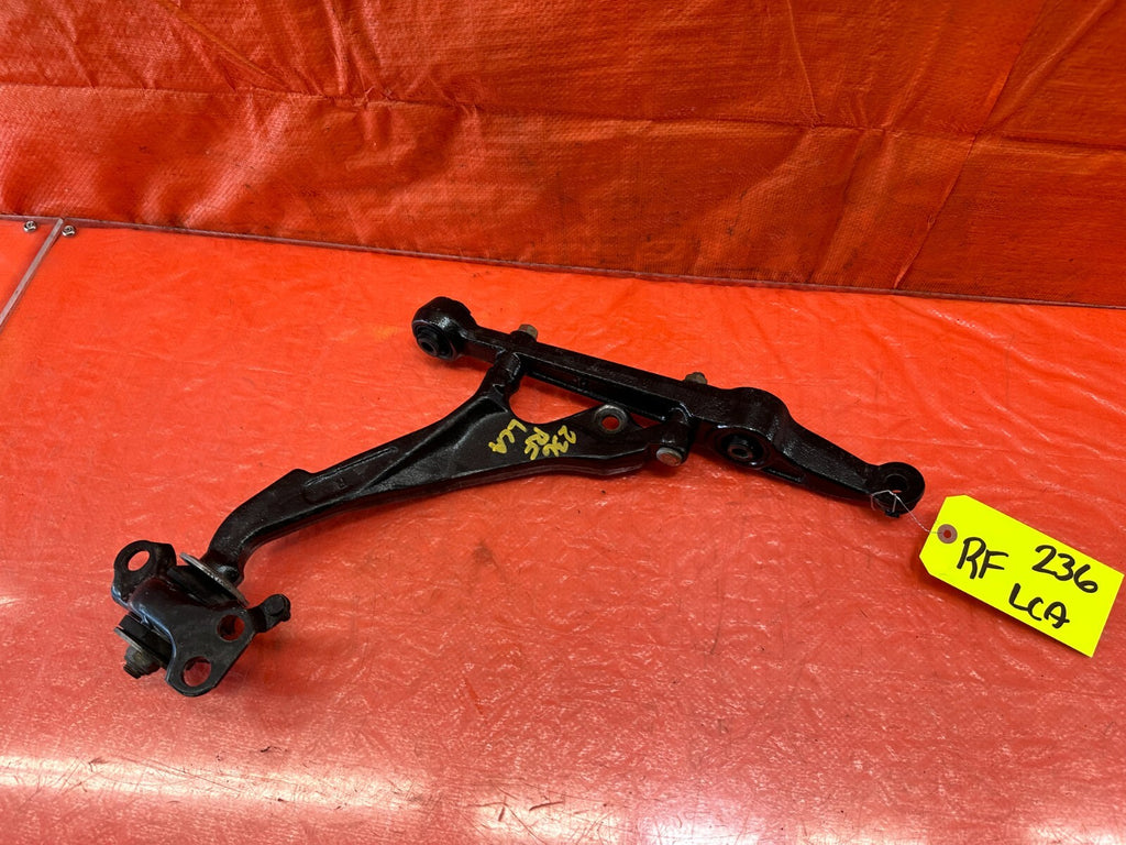 93 94 HONDA DEL SOL SI   PASSENGER RIGHT FRONT   LOWER CONTROL ARM   OEM OE #2361