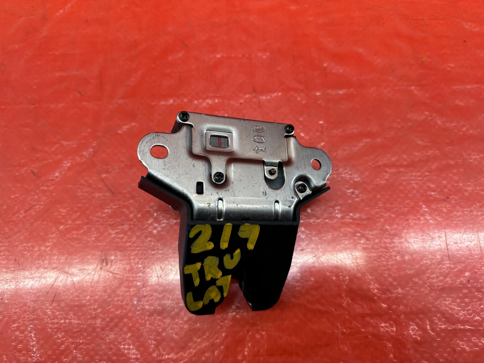 10 16 HYUNDAI GENESIS COUPE   TRUNK RELEASE LOCK LATCH ACTUATOR   OEM #2199