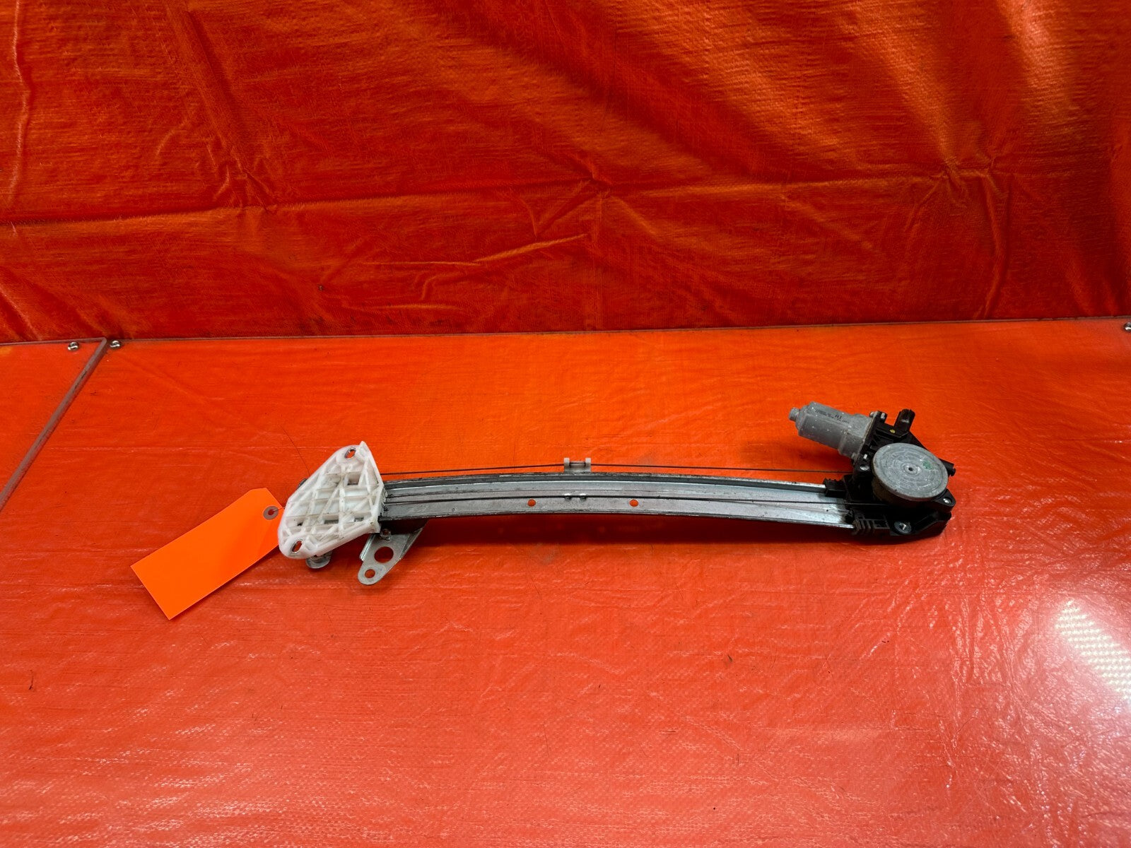 08 12 HONDA ACCORD SEDAN RIGHT FRONT   WINDOW REGULATOR W/ MOTOR   OEM #2397