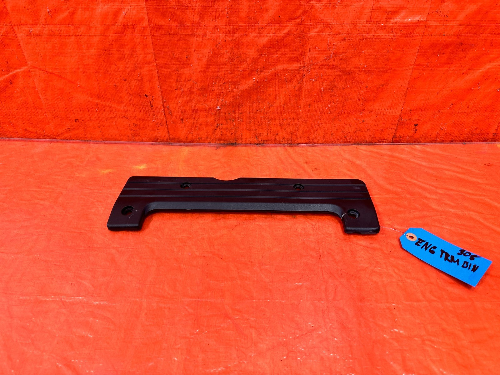 02 05 HONDA CIVIC SI EP3 HATCHBACK   IGNITION COIL PACK COVER TRIM PLASTIC #3081
