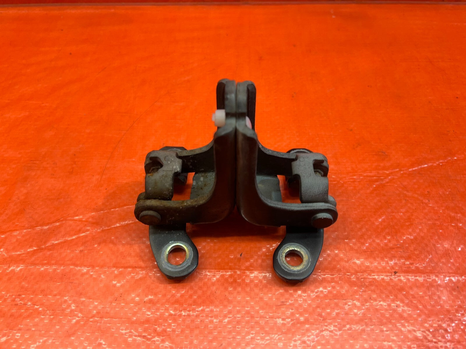 02 06 ACURA RSX   PASSENGER RIGHT FRONT DOOR HINGE SET UPPER LOWER   OEM #1714
