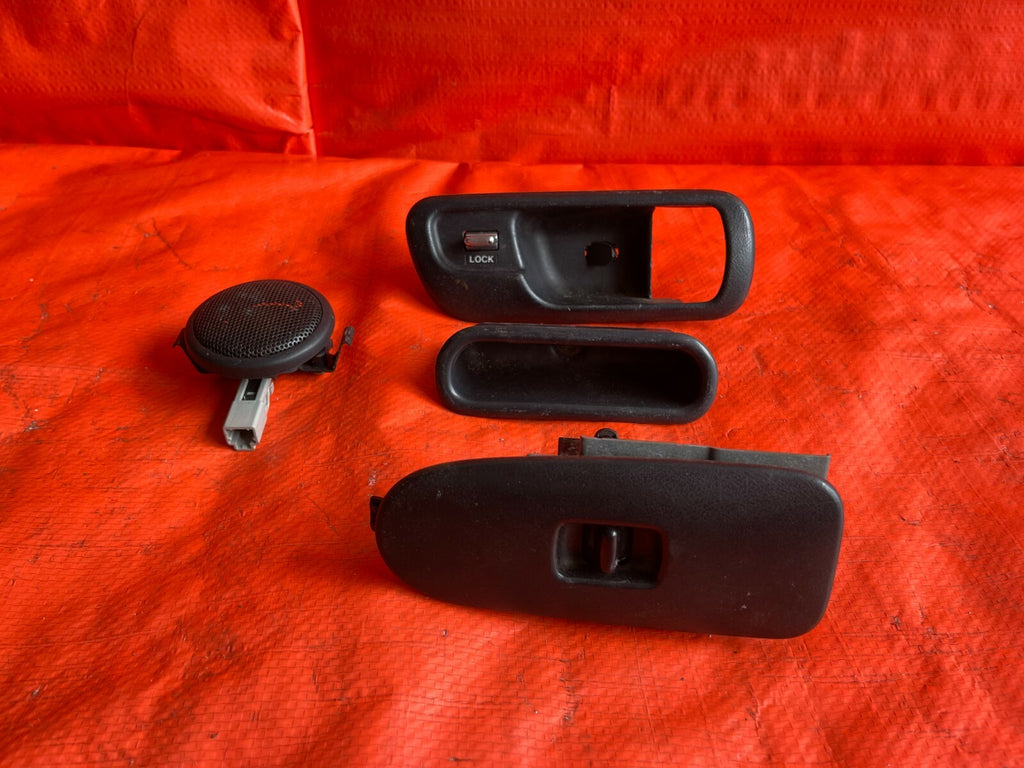 94 01 ACURA INTEGRA 2 DOOR   PASSENGER RIGHT   WINDOW SWITCH TWEETER HANDLE TRIM0