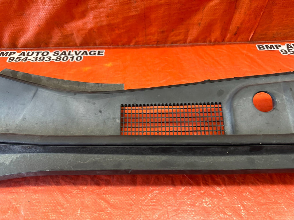 2009 09 LEXUS ES350   WINDSHIELD WIPER COWL TRIM PLASTIC   OEM FACTORY #2448