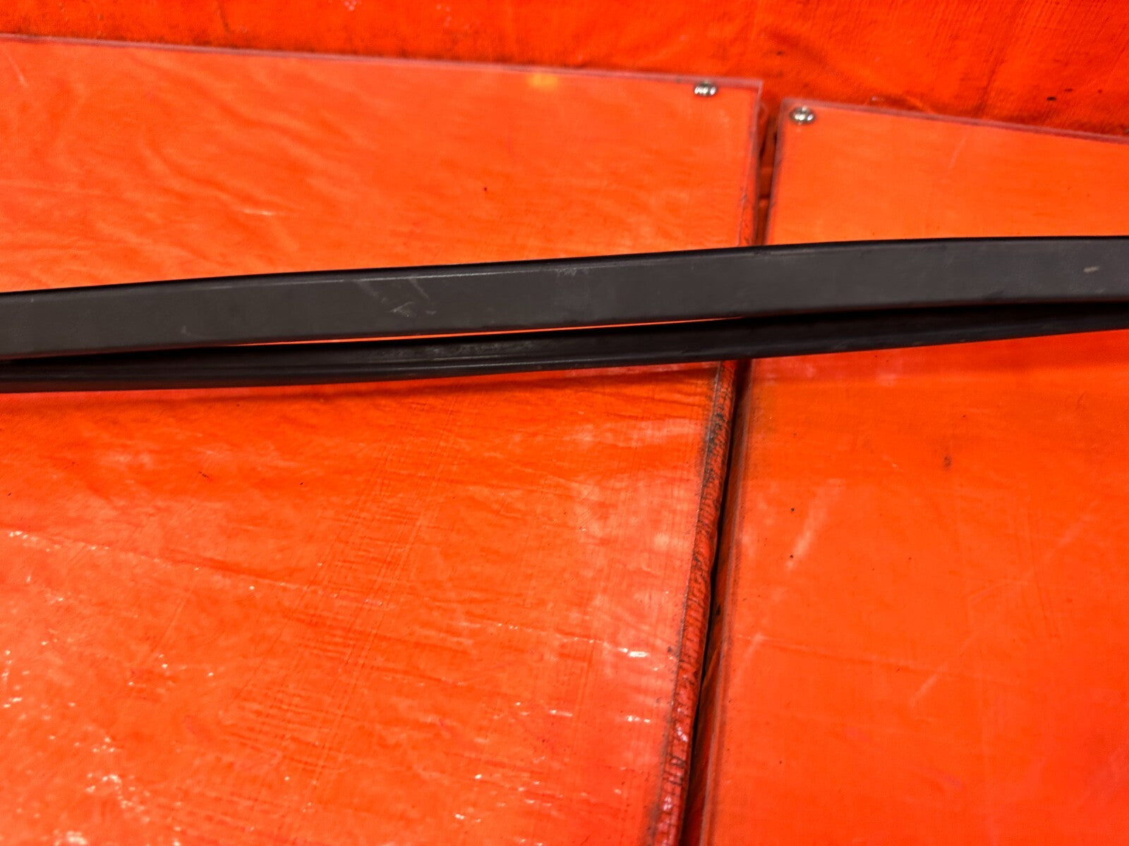 04 05 ACURA TSX   ROOF TRIM WEATHER STRIP SET LEFT & RIGHT DRIP RETAINER OEM 2912