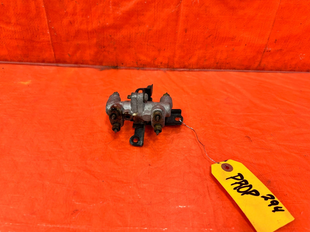 92 95 HONDA CIVIC SI REAR DISC BRAKE PROPORTIONING VALVE 4040 40/40 PROP VALVE 41