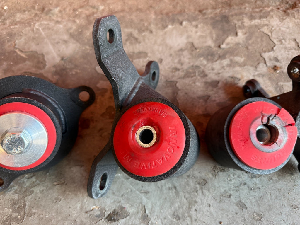 02 06 ACURA RSX   INNOVATIVE ENGINE MOUNTS MOTOR MOUNTS   RED INSERT   LIL WEAR9
