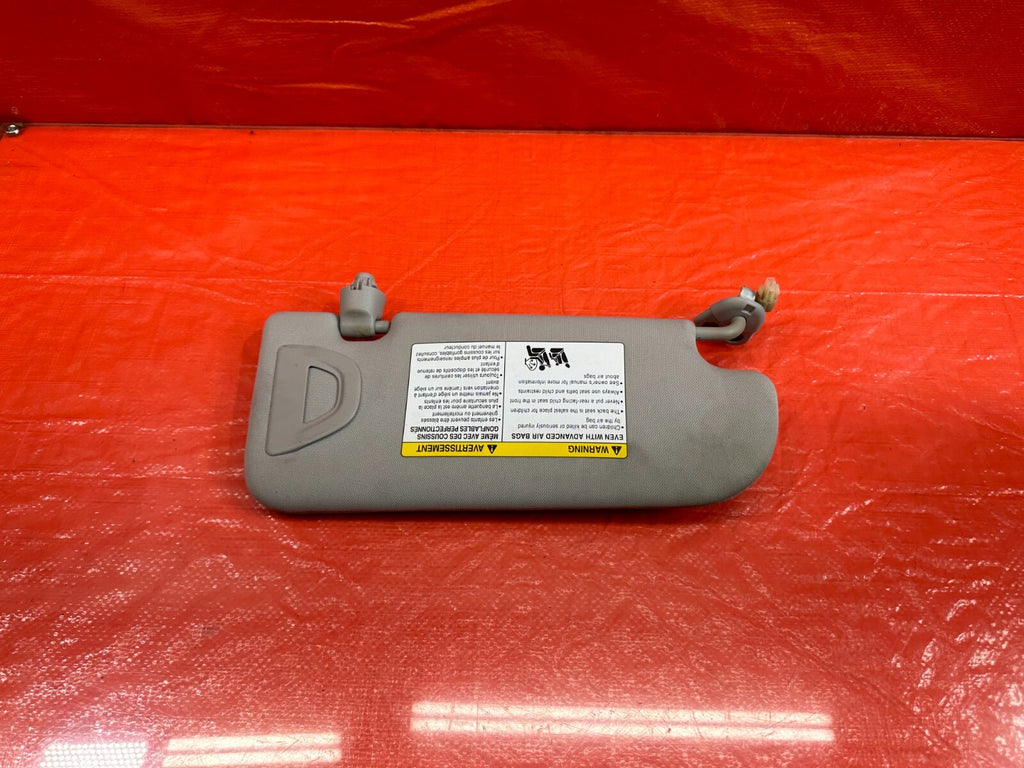 17 20 INFINITI Q50 / 17 20 Q60   SUNROOF MODEL   SUN VISOR   DRIVER LEFT OEM 1850