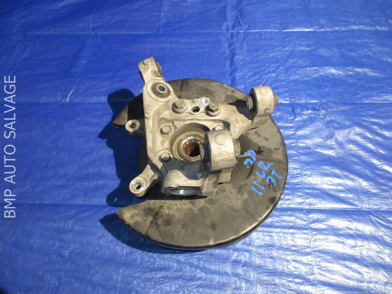 OEM 2008   2011 INFINITI G37 RWD DRIVER LEFT REAR KNUCKLE SPINDLE HUB3