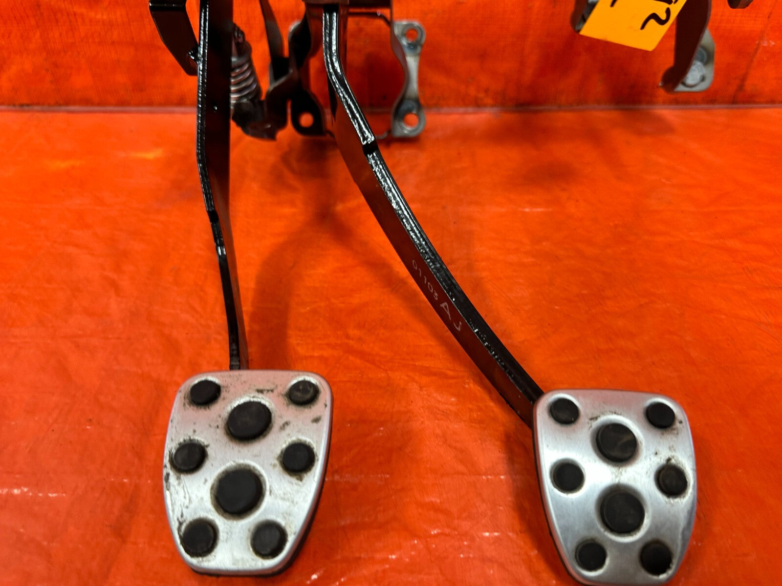 13 20 SUBARU BRZ   6 SPEED MANUAL PEDALS CLUTCH BRAKE   OEM FACTORY OE #2925