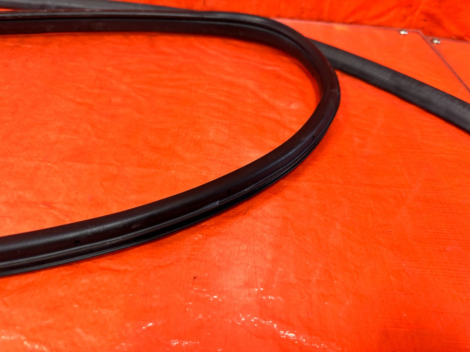 13 20 SUBARU BRZ   CHASSIS TO DOOR OPEN TRIM RUBBER STRIP RIGHT FRONT OEM #2925