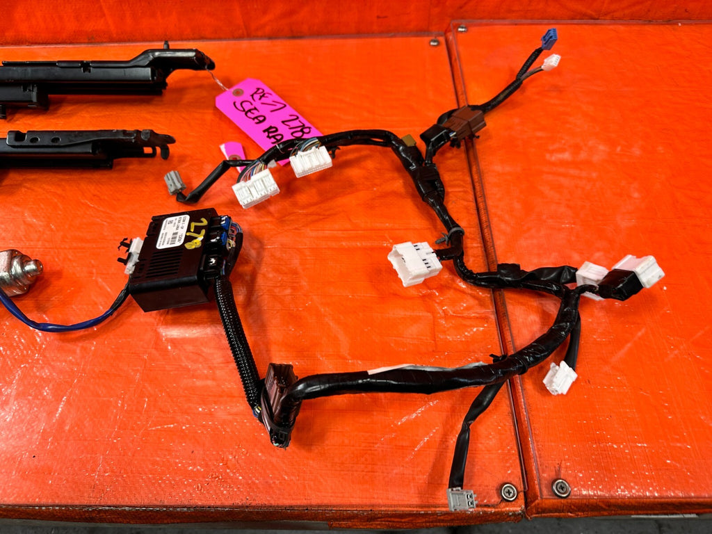 09 15 INFINITI G37 CONVERTIBLE   SEAT RAIL   PASSENGER RIGHT  W/ ALL MOTORS OEM1