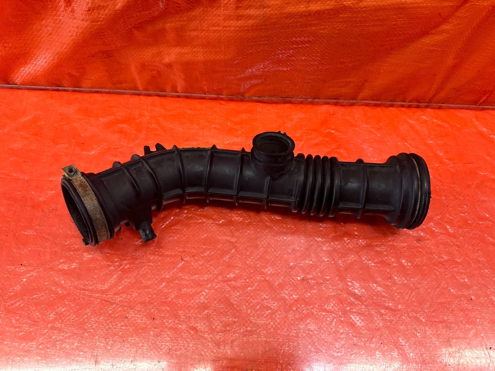 92 95 HONDA CIVIC SI & EX   D16Z6 INTAKE ARM AIR FLOW TUBE ELBOW   OEM #1996