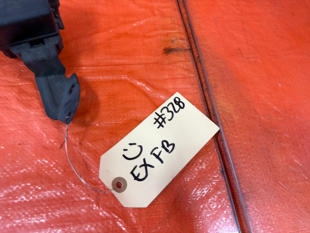08 13 INFINITI G37 COUPE 2D   LITTLE ENGINE BAY FUSE BOX   OEM #3284