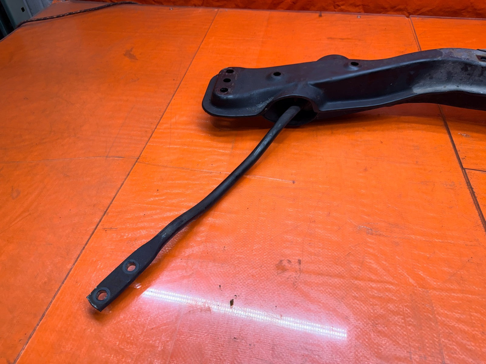 97 01 HONDA PRELUDE 2.2L FRONT ENGINE CROSSMEMBER SUBFRAME FRONT PORTION #33617