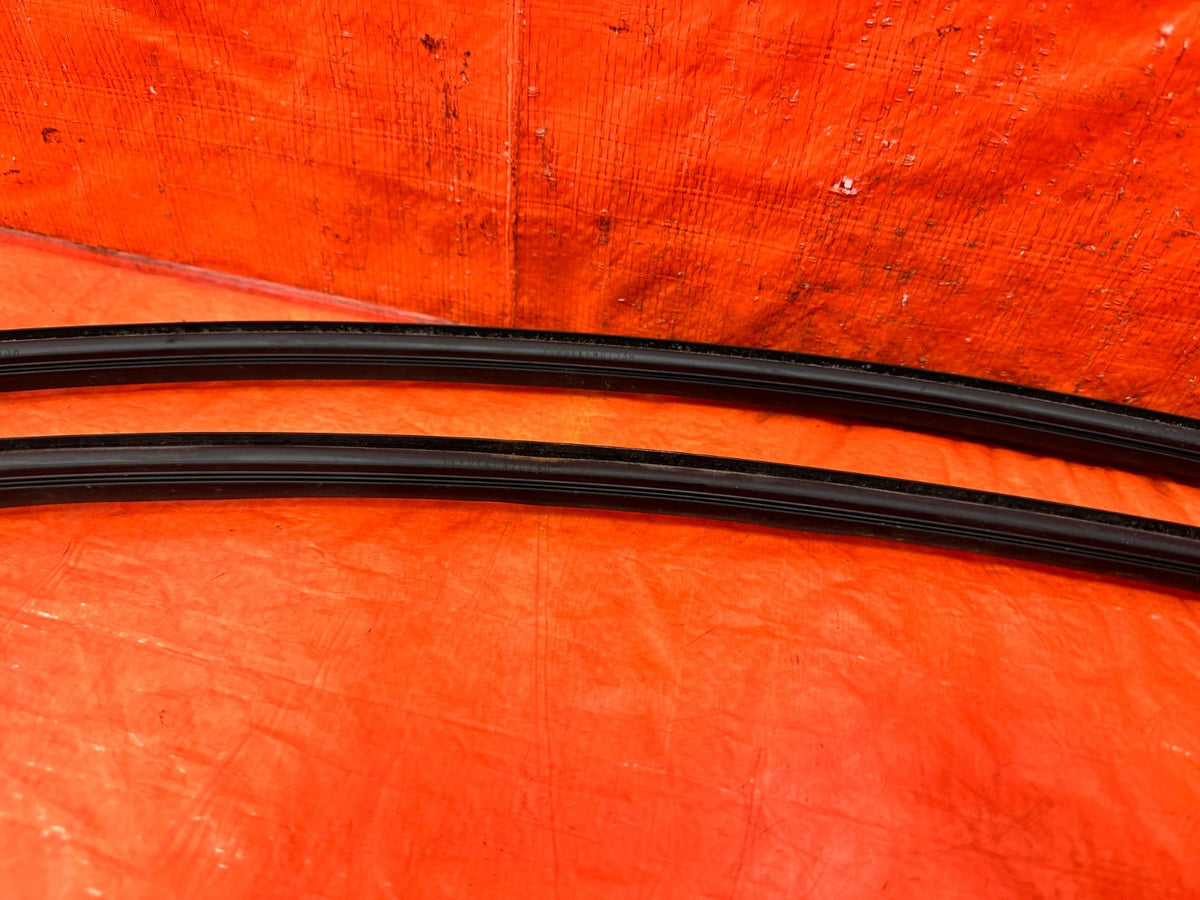 09-14 ACURA TSX - ROOF DRIP RETAINER MOLDINGS LEFT AND RIGHT - OEM 3055