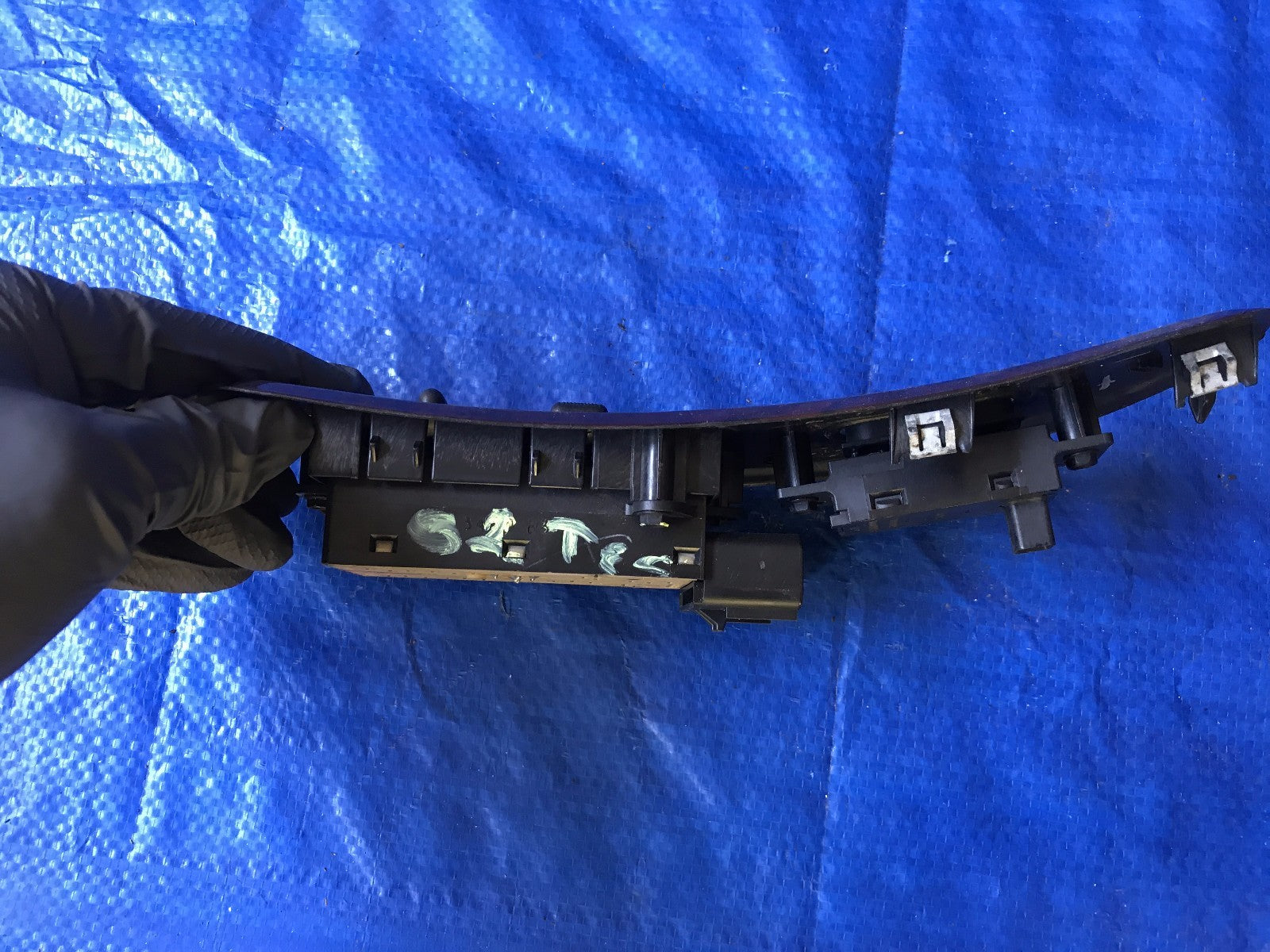 OEM 2004 04 CHRYSLER TOWN AND COUNTRY DRIVER LEFT MASTER WINDOW SWITCH OSB741AAA3