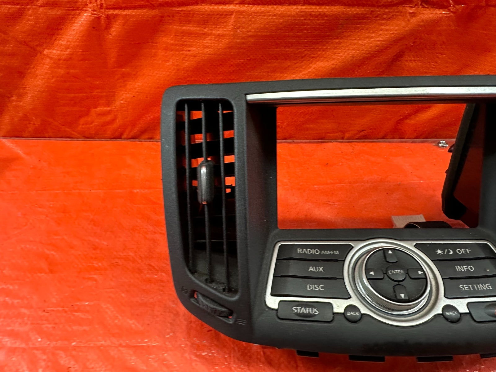08 15 INFINITI G37 & Q60    2D COUPE   RADIO STEREO CONTROL BEZEL   NON NAVI 20710