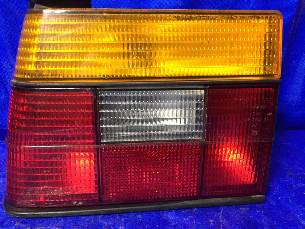 OEM 1984 1985 1986 1987 88 VOLKSWAGEN JETTA DRIVER LEFT TAIL LIGHT 1659451122