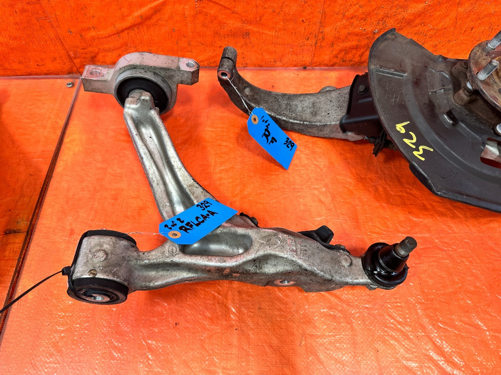 08 15 INFINITI G37 Q60 RWD RIGHT FRONT KNUCKLE SPINDLE LOWER CONTROL ARM #3296