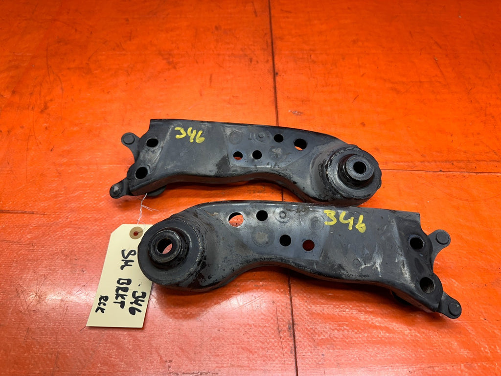 03-08 NISSAN 350Z REAR SUBFRAME MOUNT BRACKETS STAY PAIR LEFT RIGHT OEM #3460