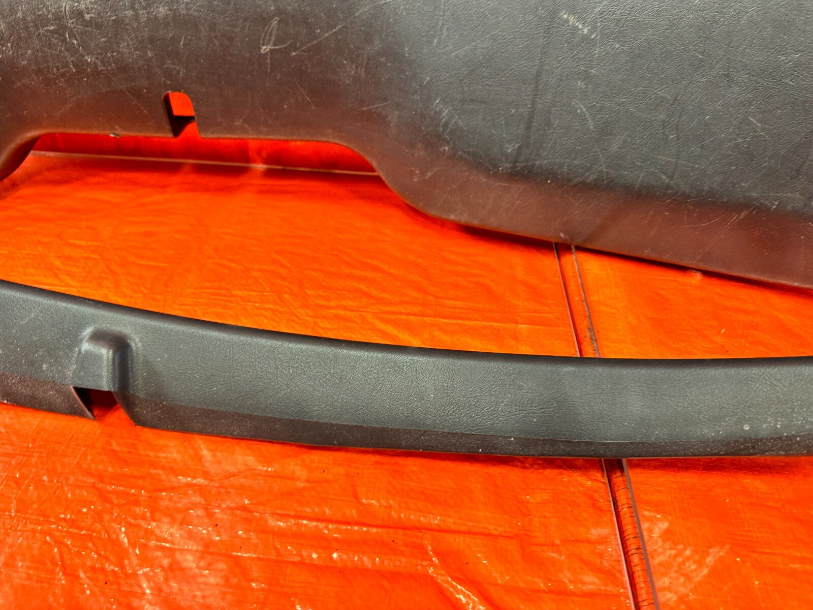 94 01 ACURA INTEGRA   2D   REAR TAIL GATE TAILGATE LINING TRIM PLASTIC OEM #28115