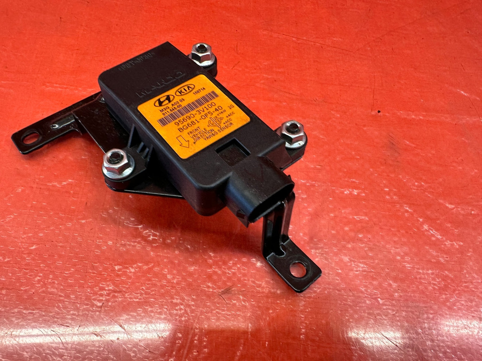 2016 16 HYUNDAI GENESIS COUPE 3.8L   YAW RATE SENSOR   95690 3V100   OEM #2195