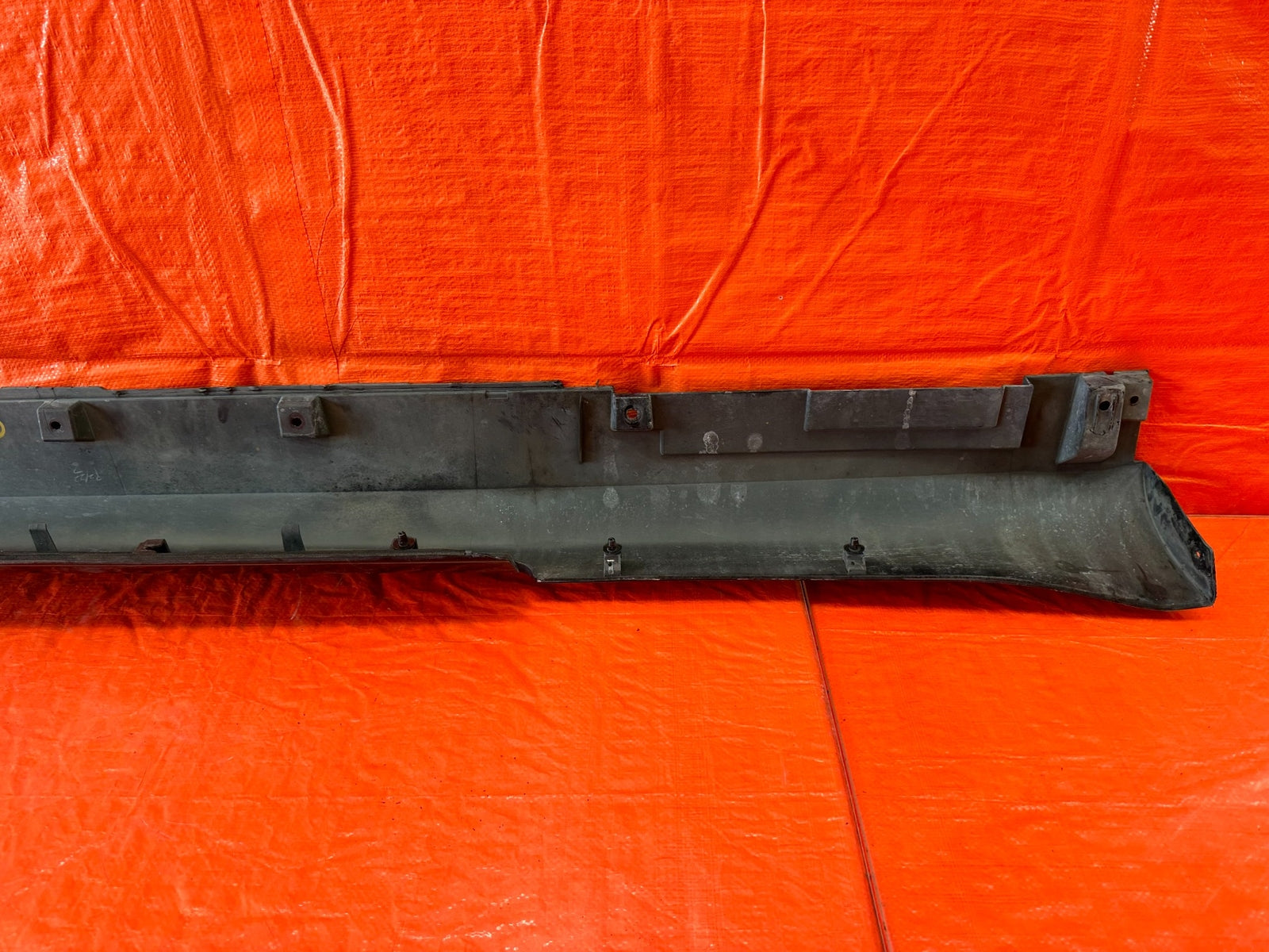 08 15 INFINITI G37 Q60 COUPE   SIDE SKIRT ROCKER MOLDING TRIM LEFT SIDE OEM #18814