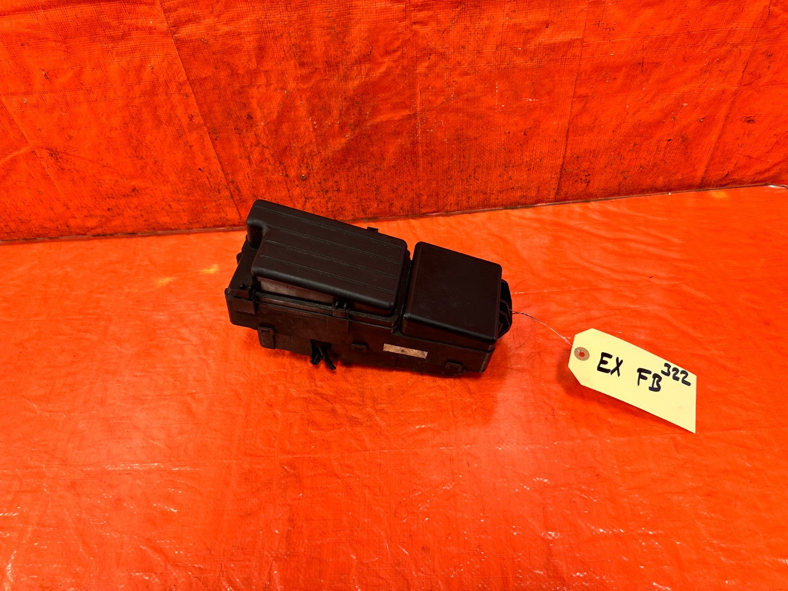 2005 05 ACURA TSX   EXTERIOR / ENGINE BAY   FUSE BOX PANEL   OEM FACTORY #3220
