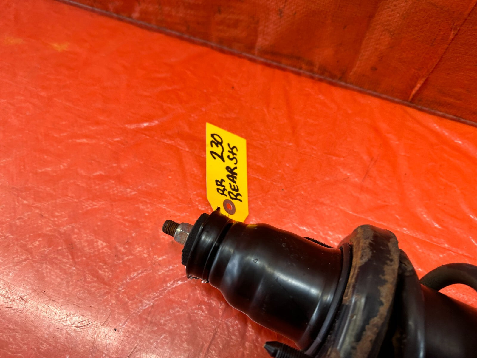 04 05 HONDA CIVIC SI EP3 HATCHBACK   RIGHT REAR SHOCK AND SPRING STRUT OEM #2306